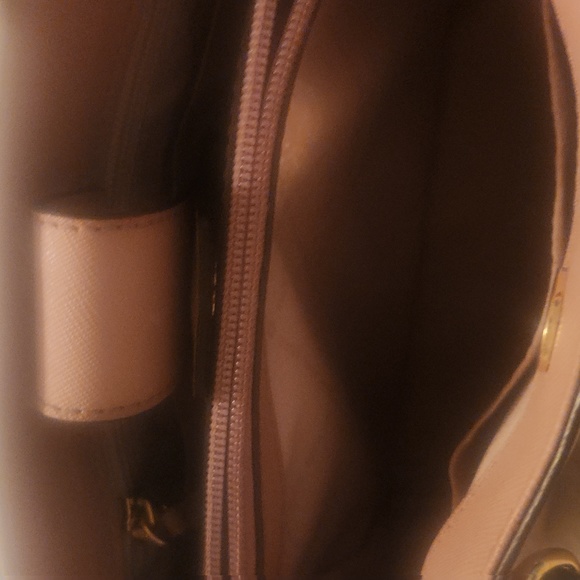 Handbag - Picture 2 of 7